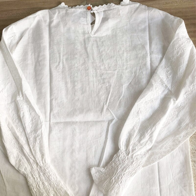2023 Spring Korean Elegant Floral Embroidery White Blouse Vintage Lantern Sleeve Lace Flare Sleeve Lady Tops Casual Shirts Femme