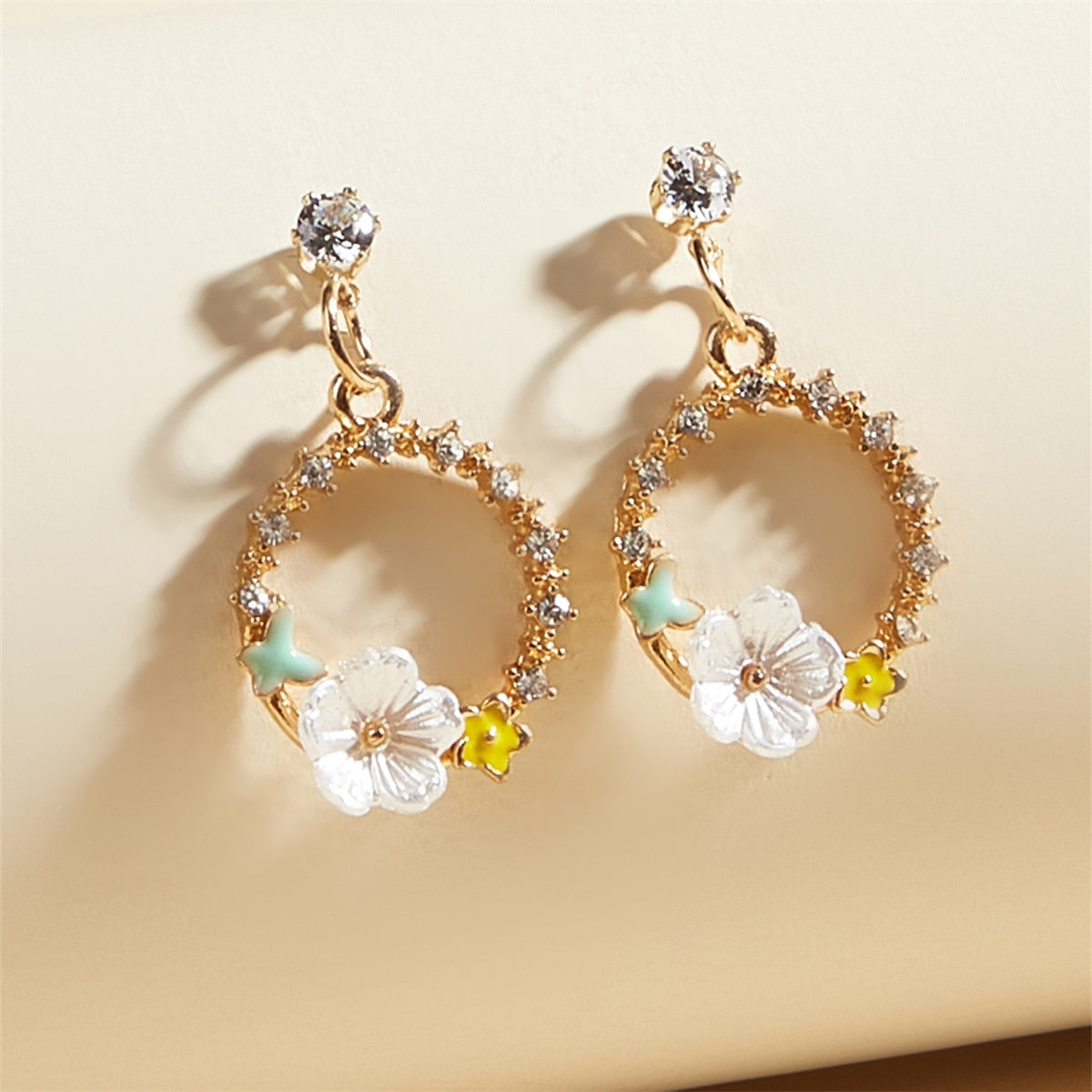 Trendy Cute Kitten Ear Hook Cartoon Girl Flower Cat Earrings Sweet and Fresh Texture Earrings pendientes pendientes colgantes