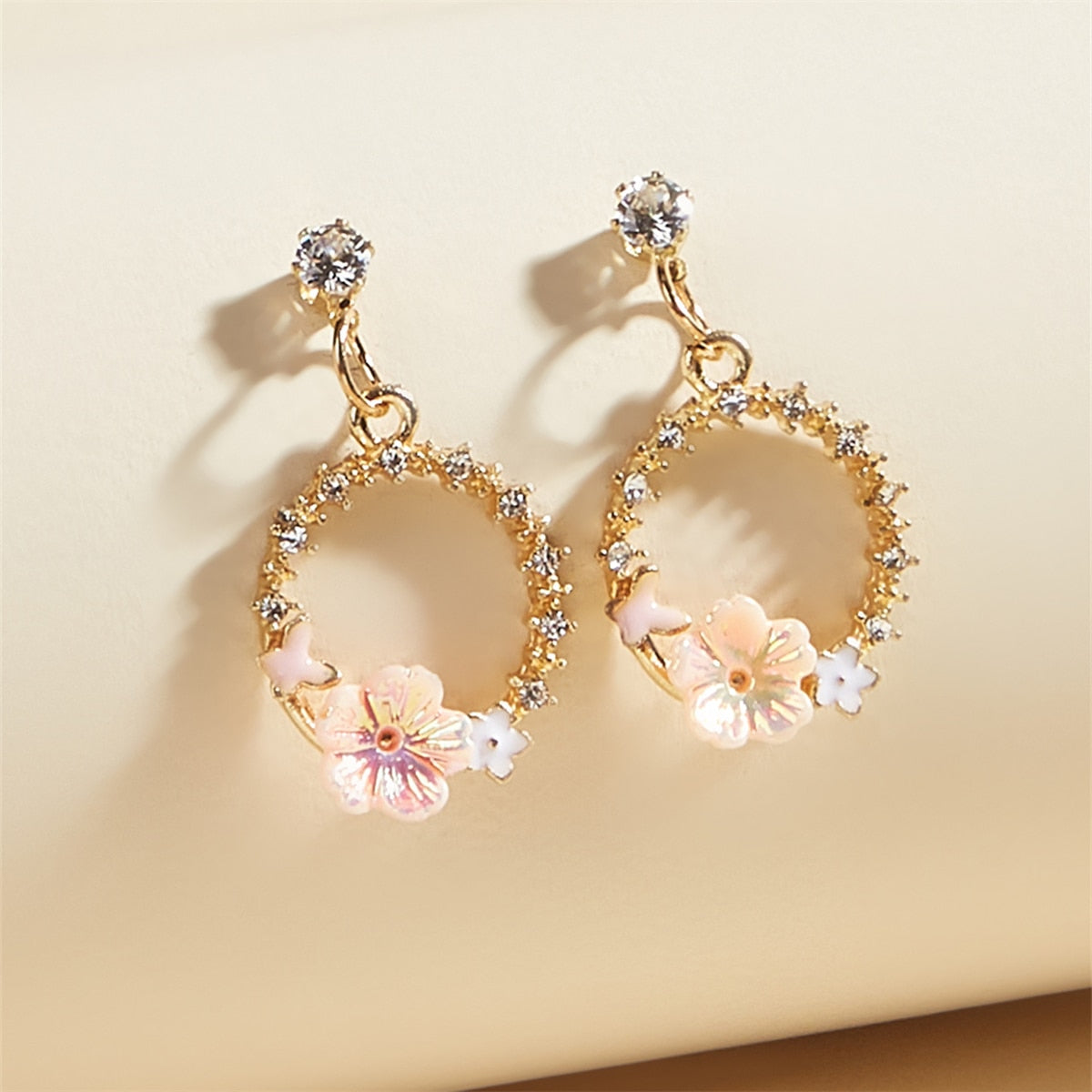 Trendy Cute Kitten Ear Hook Cartoon Girl Flower Cat Earrings Sweet and Fresh Texture Earrings pendientes pendientes colgantes