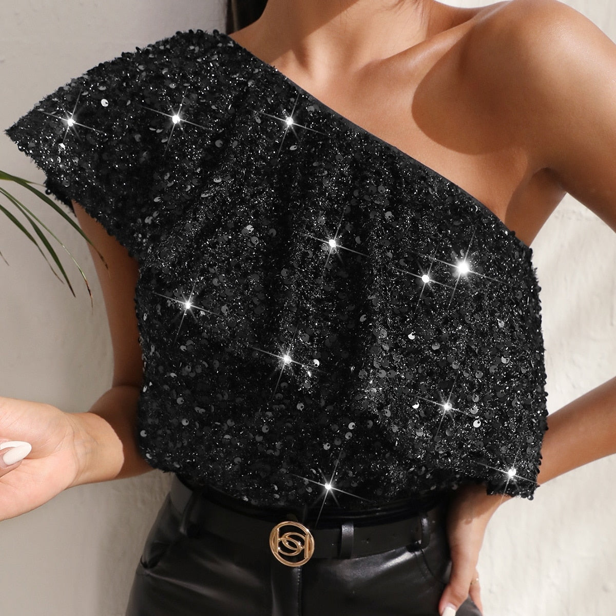 2023 Party Asymmetrical Sequin Top Slim Fit Short Sexy Elegant Women Sparkly Glitter Wear Club Night One Shoulder Sleeveless