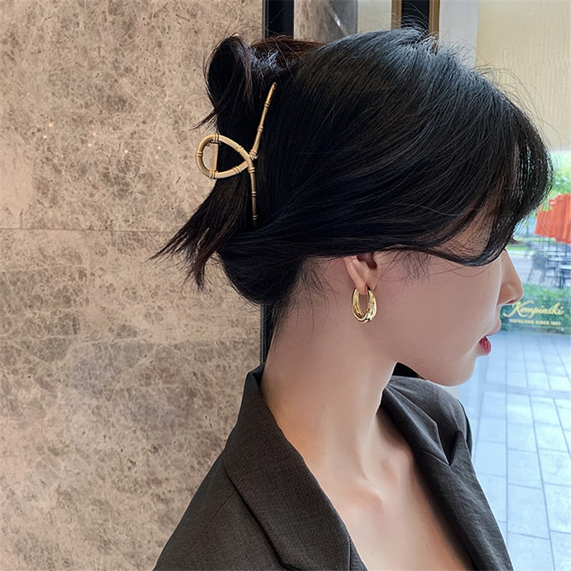 2021 New Classic Copper Alloy Smooth Metal Hoop Earrings For Woman Fashion Korean Jewelry Temperament Girl&#39;s Daily Wear earrings