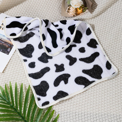 Warm Soft Pet Dog Blanket Mat Plush Thin Pet Sleeping Blanket for Dogs Cats Warm Breathable Cat Cover Blanket Pet Supplies