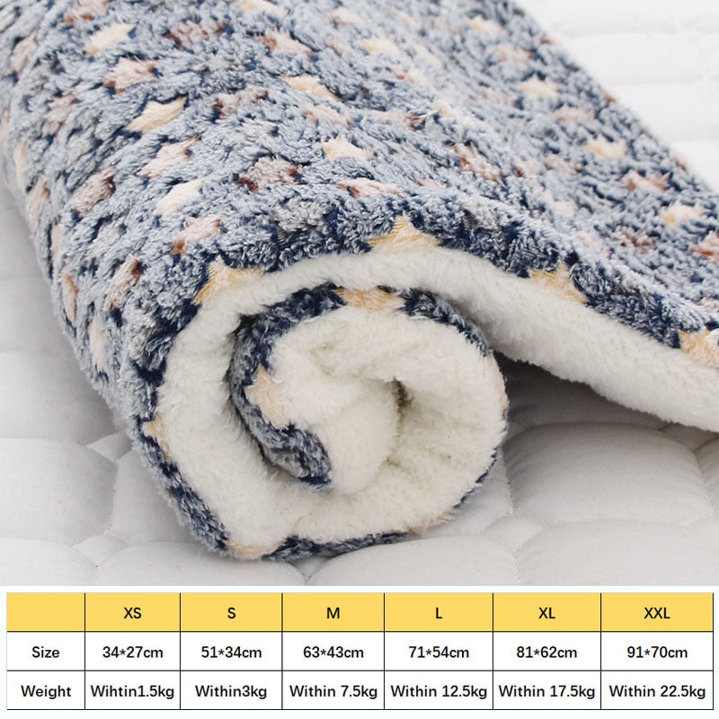 Flannel Thickened Dog Bed Mat Soft Pet Sleeping Mat for Small Medium Large Dogs Cats Winter Warm Pet Blanket Pet Supplies