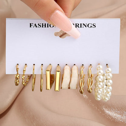 17KM Pearl Twist Hoop Earrings Set Butterfly Acrylic Dangle Earrings for Women Metal Hollow Gold Plated Earring Cartoon Jewelry