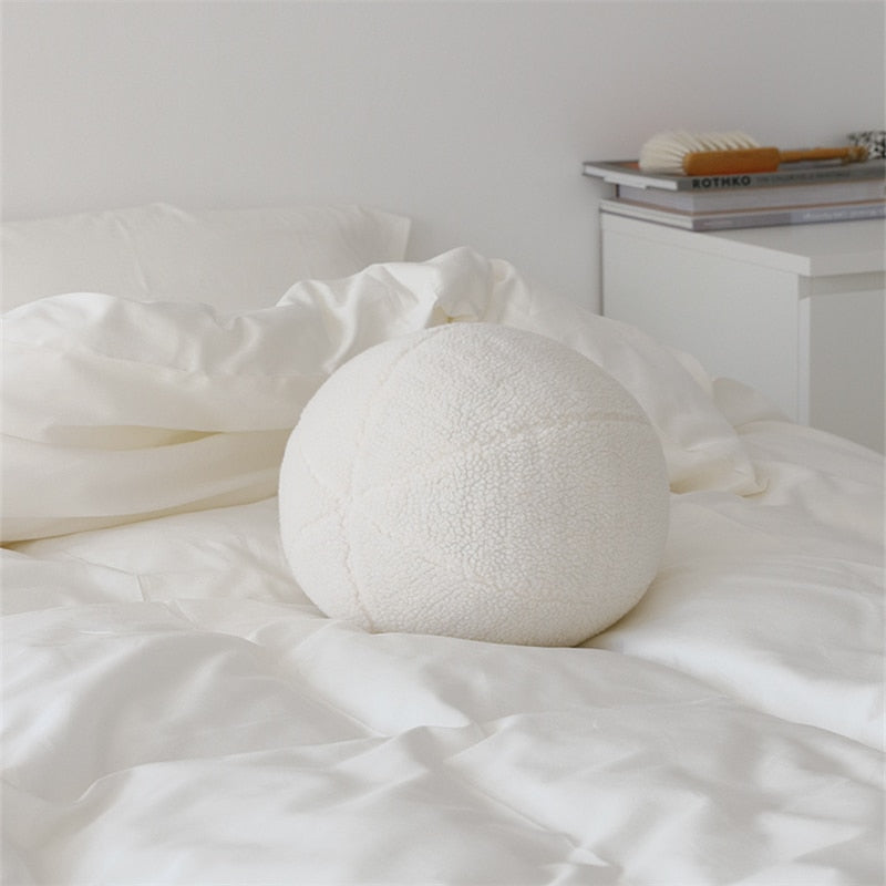 Decorative Round Ball Pillow Plush Throw Pillow Cushion for Modern Home Decor on Sofa Couch Chair Decorative Pillow 35cm