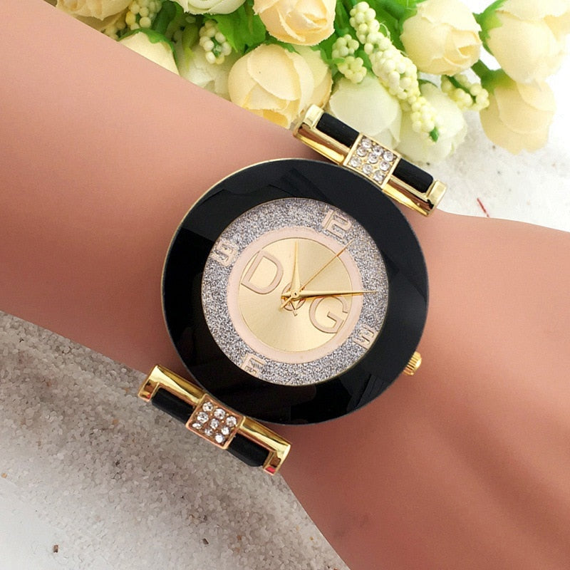 Simple Black White Quartz Watches Women Minimalist Design Silicone Strap Wristwatch Big Dial Women&#39;s Fashion Creative Watch 2022