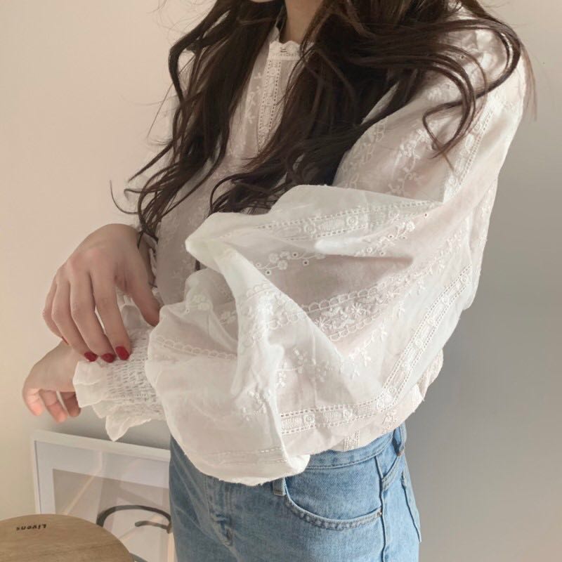 2023 Spring Korean Elegant Floral Embroidery White Blouse Vintage Lantern Sleeve Lace Flare Sleeve Lady Tops Casual Shirts Femme