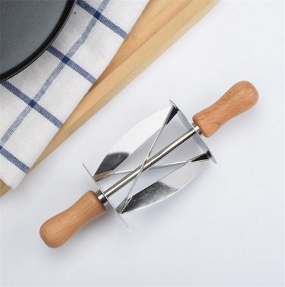 Stainless Steel Rolling Cutter Kitchen Baking Making Croissant Cake Decorating Tools Croissant Bread Wheel Dough Pastry Knife