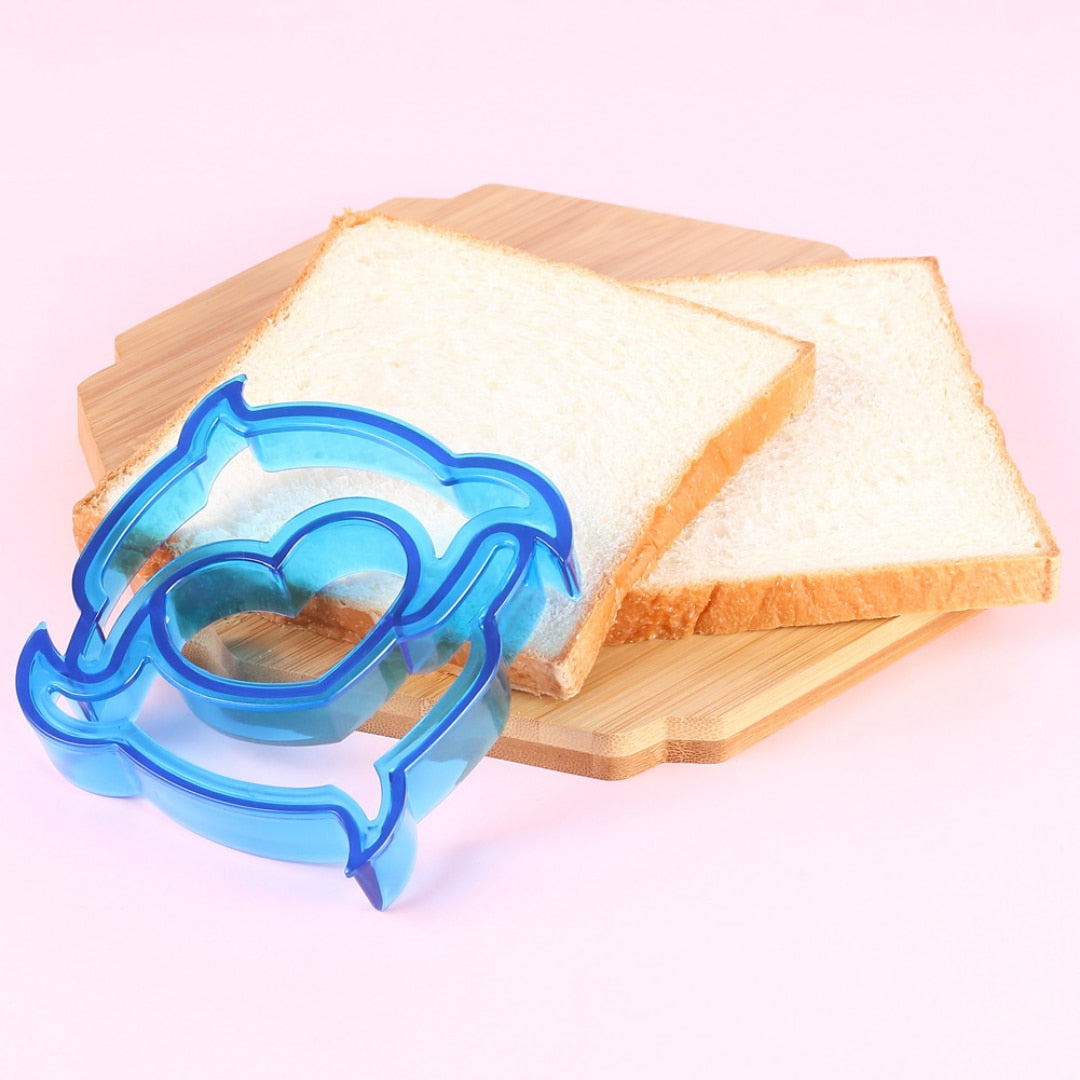 Home Kitchen Sandwich Bread Biscuit Cutting Dies Mold Cute Cartoon Animal DIY Jigsaw Puzzle Children Breakfast Bento Baking Tool