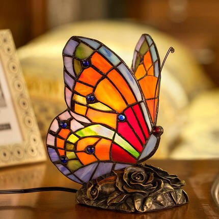 Tiffany Table Lamp Retro Stained Glass Butterfly Desk Lamp Hotel Decor Table Lamp Bedroom LED Night Light Christmas Decoration