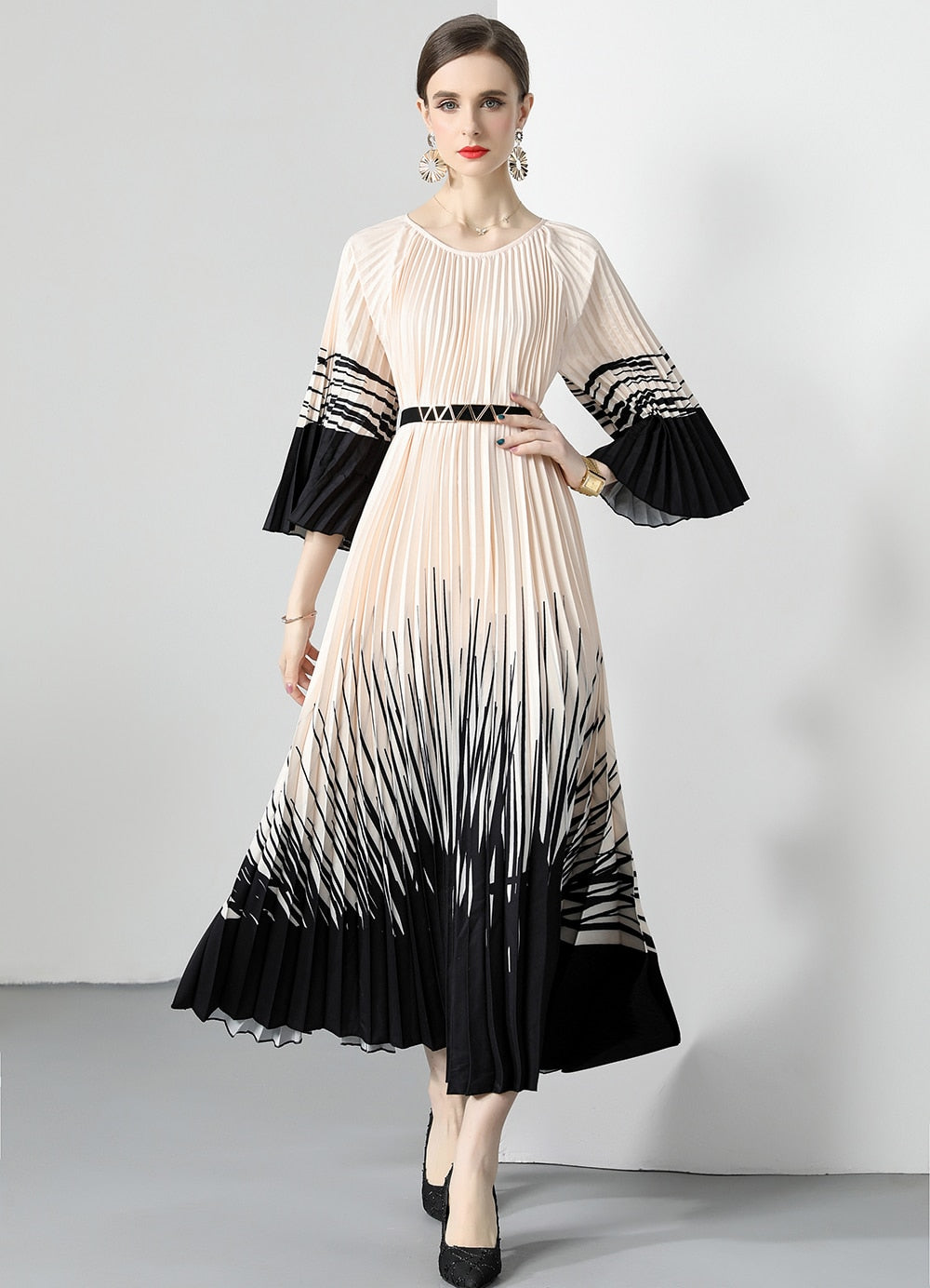 Miyake New Summer Pleated Long Dress Women O-Neck Lace-up Belt Print Loose Large Size Vintage Party Party Maxi Dress 2023
