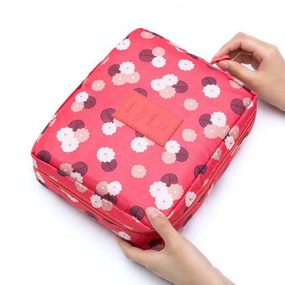 Outdoor Girl Cosmetic Bag Makeup Bag Women Toiletries Organizer Waterproof  Storage   for  Cosametics Fashion Make up Pouch Case