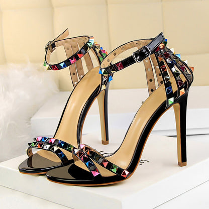 2023 Women 11cm High Heels Heels Rivets Studded Sandals Lady Sandles Stiletto Glossy Pumps Stripper Summer Fetish Strappy Shoes