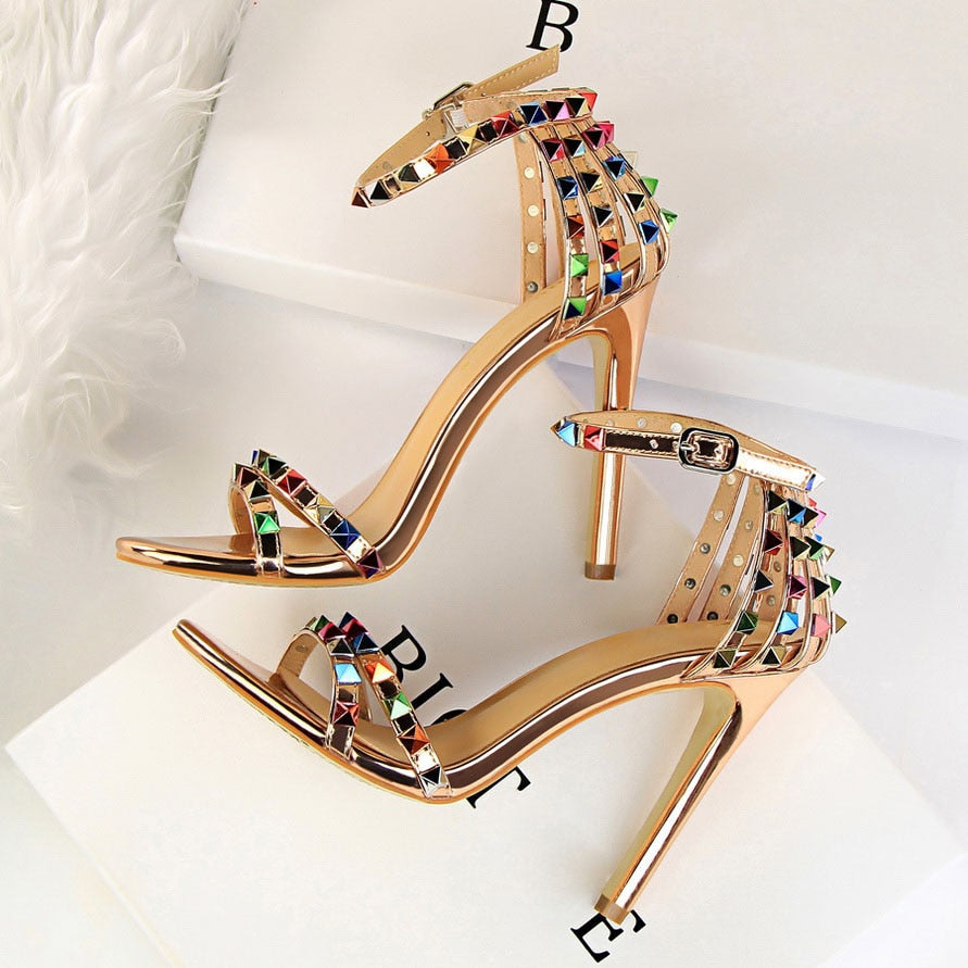 2023 Women 11cm High Heels Heels Rivets Studded Sandals Lady Sandles Stiletto Glossy Pumps Stripper Summer Fetish Strappy Shoes