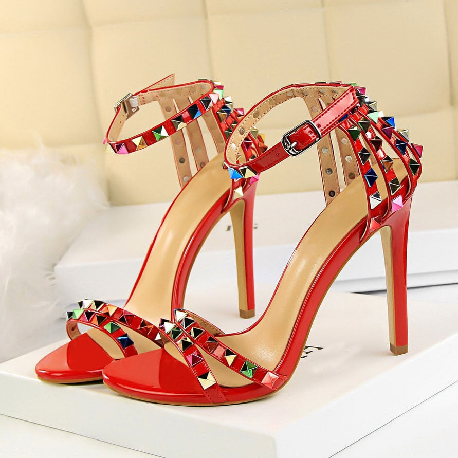 2023 Women 11cm High Heels Heels Rivets Studded Sandals Lady Sandles Stiletto Glossy Pumps Stripper Summer Fetish Strappy Shoes