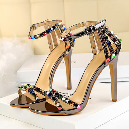 2023 Women 11cm High Heels Heels Rivets Studded Sandals Lady Sandles Stiletto Glossy Pumps Stripper Summer Fetish Strappy Shoes