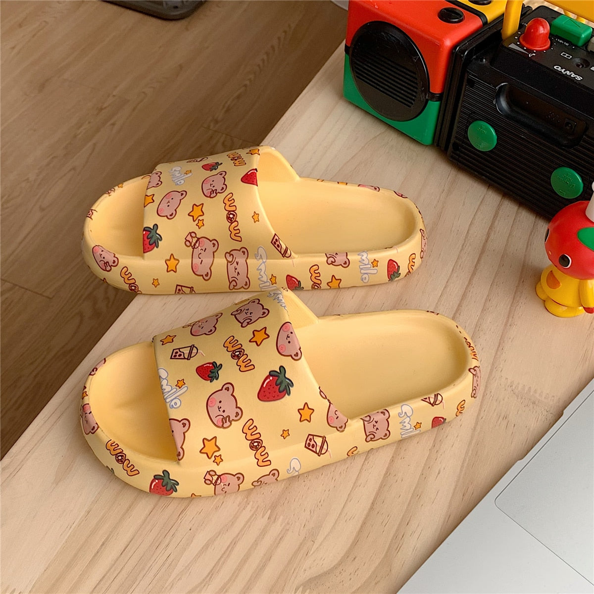 New Couples Stylish Adult Sandals Slip-Proof Thick-Soled Indoor Outdoor Slippers Men Flip Flops House Sleepers Shoes Woman Home